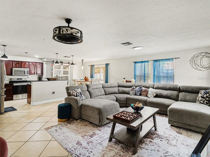 12123 Fern Blossom Dr, Gibsonton, FL 33534