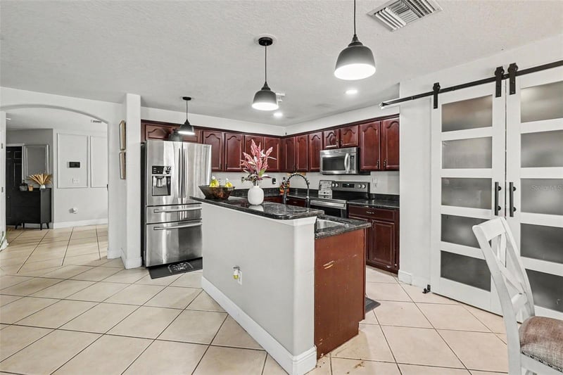 12123 Fern Blossom Dr, Gibsonton, FL 33534