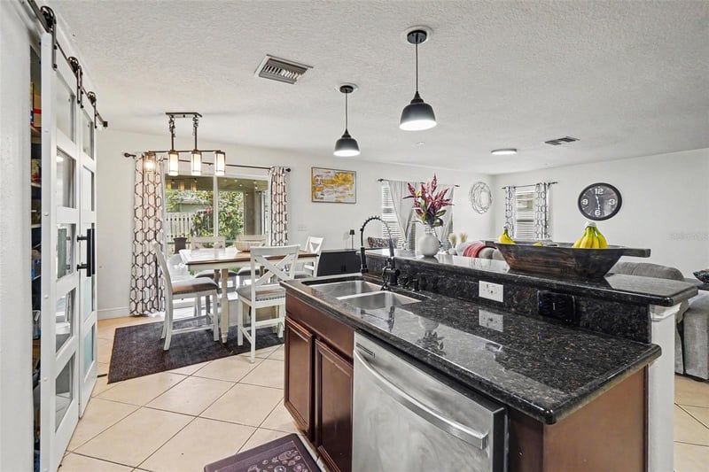 12123 Fern Blossom Dr, Gibsonton, FL 33534