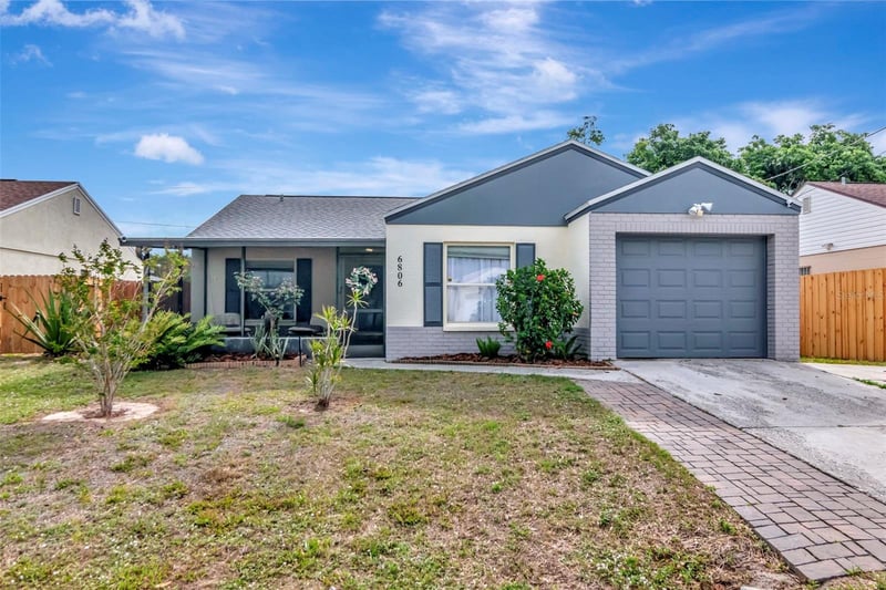 6806 Gabrielle St, Tampa, FL 33611