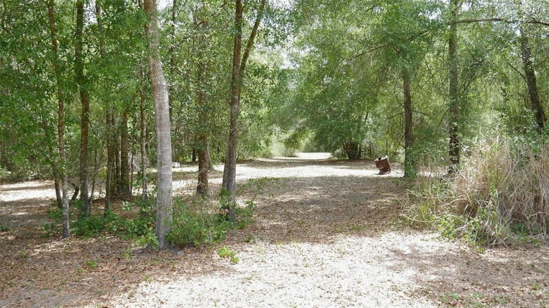 17622 Caufield Rd, Spring Hill, FL 34610