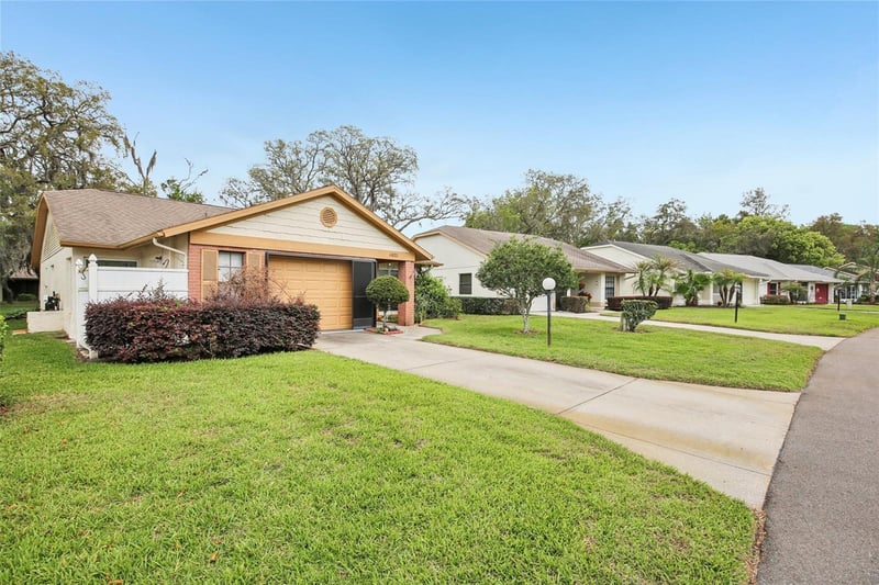 11622 Cocowood Dr, New Port Richey, FL 34654