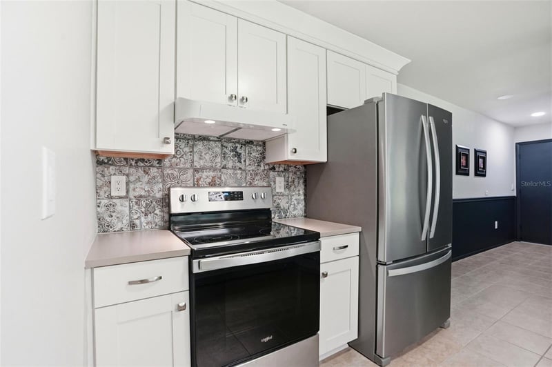 1010 Mainsail Way, Palm Harbor, FL 34685