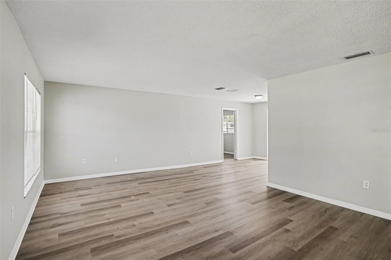 3427 Yale Cir, Riverview, FL 33578