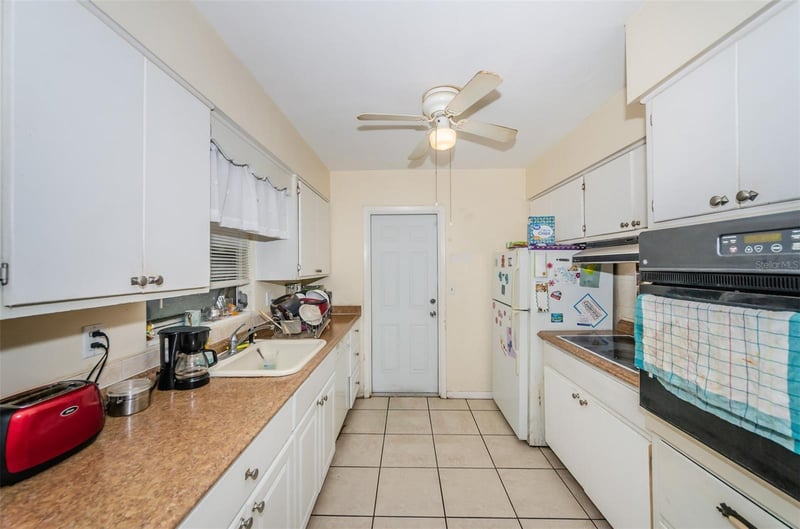 1411 Kennywood Dr #A & B, Largo, FL 33770