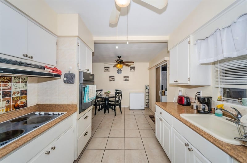 1411 Kennywood Dr #A & B, Largo, FL 33770