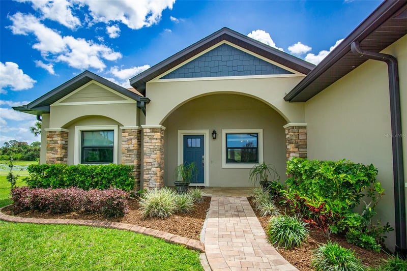 8602 Amen Corner Pl, Palmetto, FL 34221