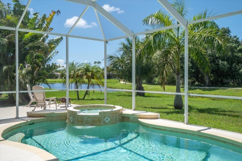 5809 Lexington Dr, Parrish, FL 34219