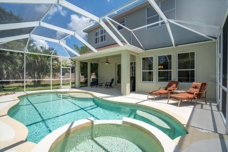 5809 Lexington Dr, Parrish, FL 34219