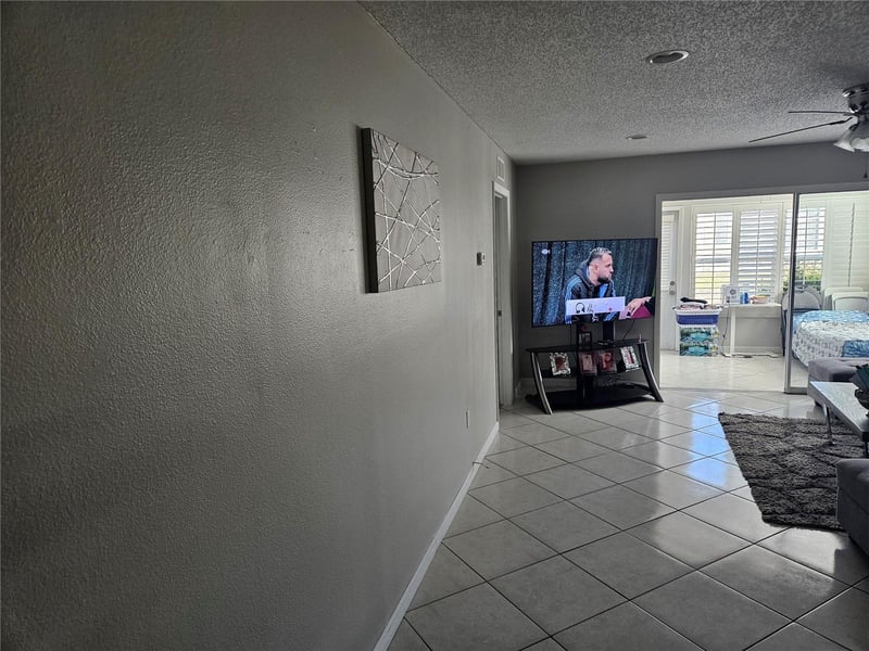 2900 Grovewood Blvd #C, Palm Harbor, FL 34683