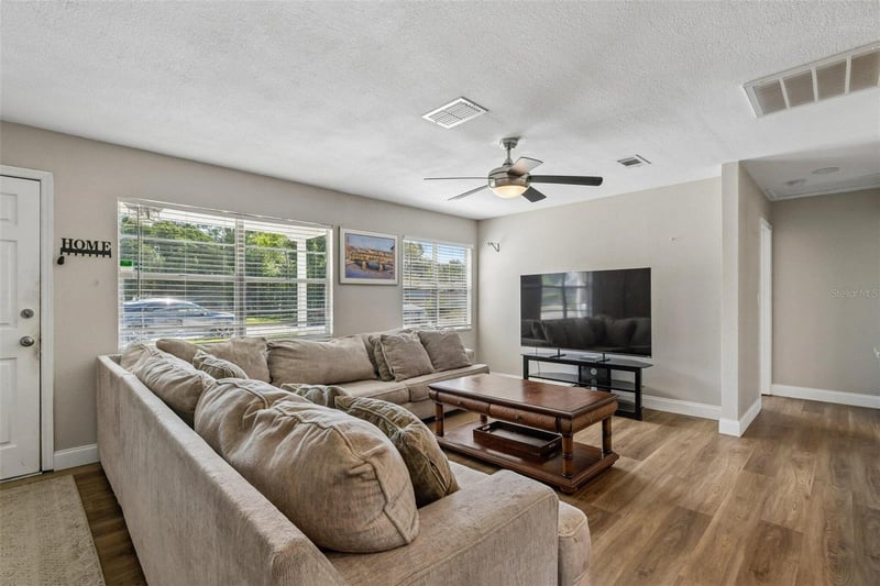 7210 14th St, St Petersburg, FL 33702