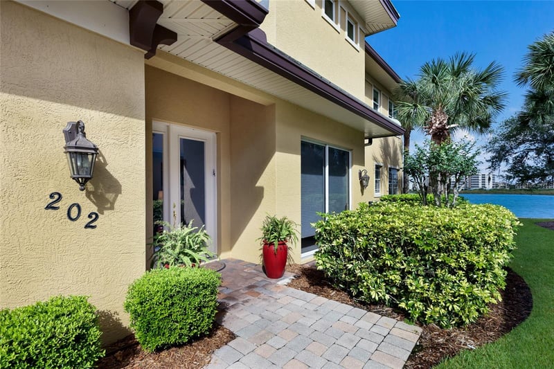 6431 Moorings Point Cir #202, Lakewood Ranch, FL 34202