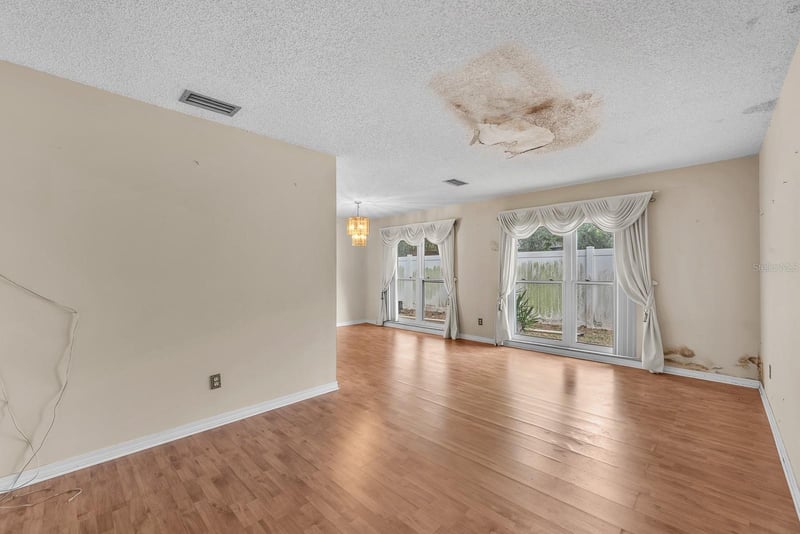6606 Twelve Oaks Blvd, Tampa, FL 33634