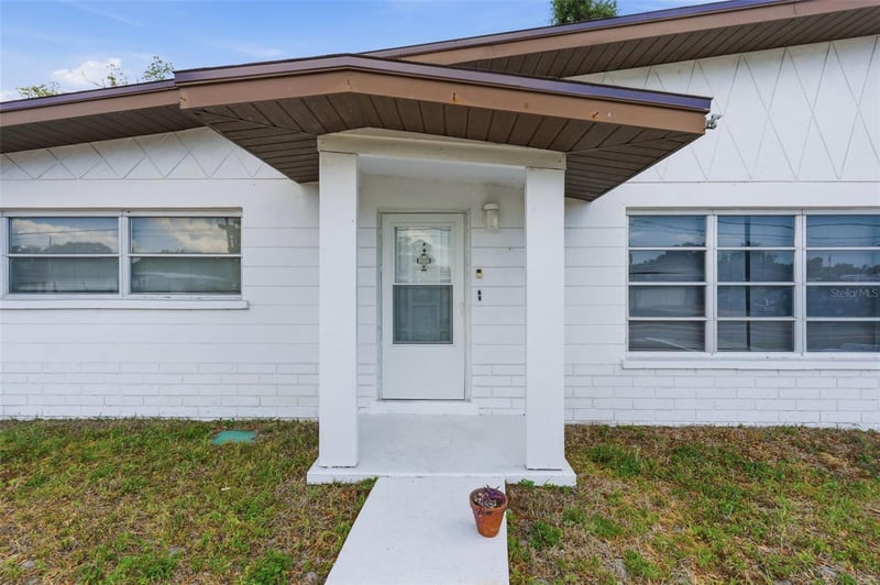 11830 86th Ave, Seminole, FL 33772