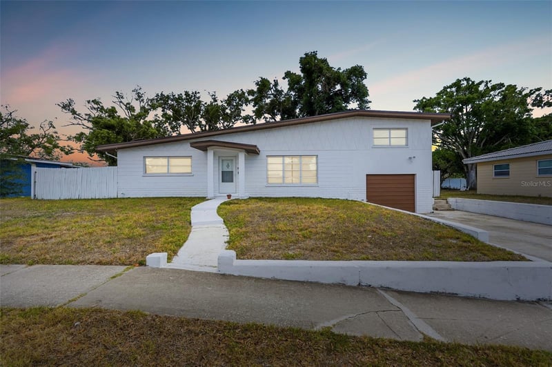 11830 86th Ave, Seminole, FL 33772