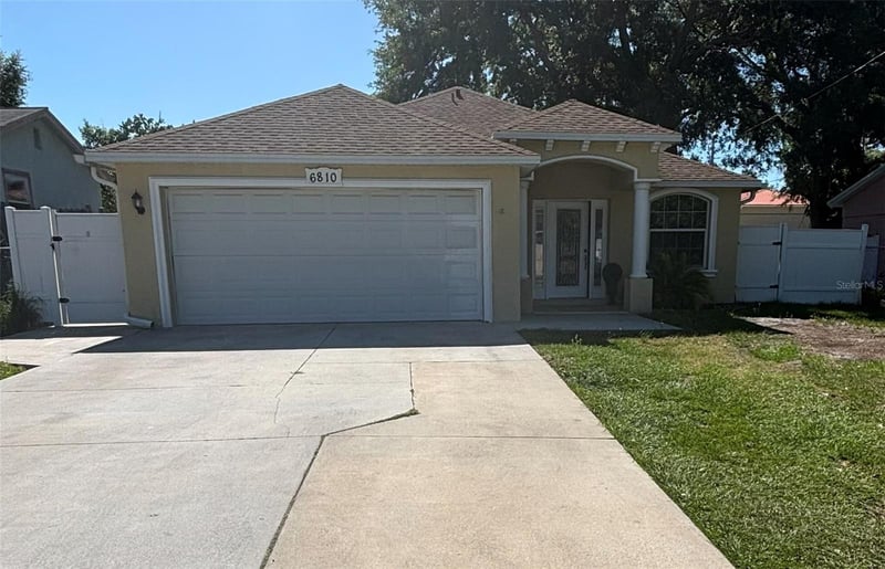 6810 Willow Ave, Tampa, FL 33604