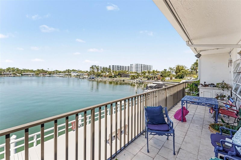 3753 46th Ave #7, St Petersburg, FL 33711