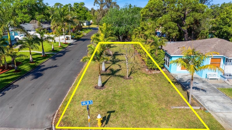 44th St, Gulfport, FL 33711
