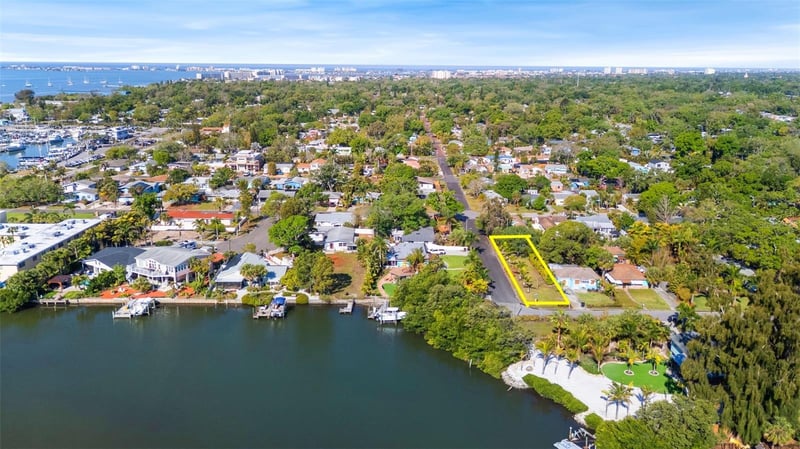 44th St, Gulfport, FL 33711