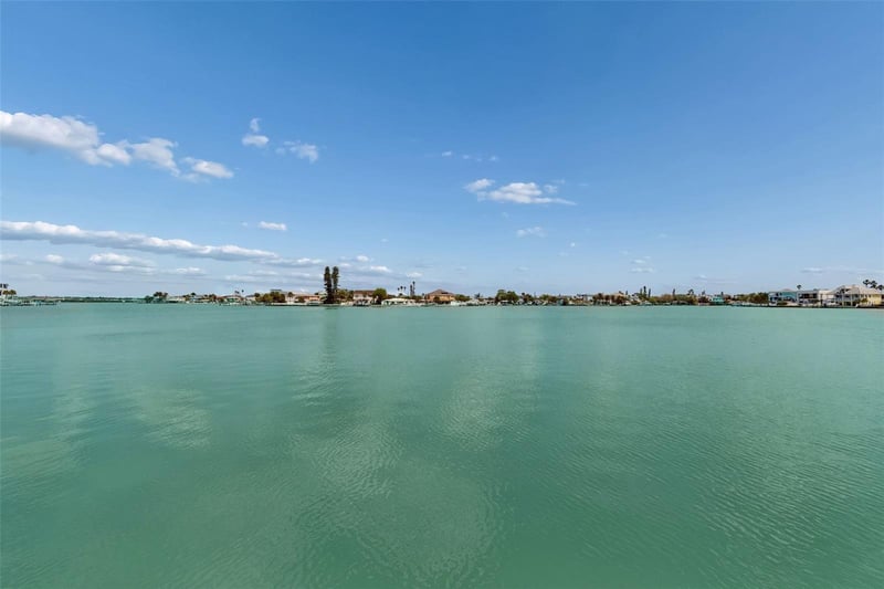 14257 Bayshore Dr, Madeira Beach, FL 33708