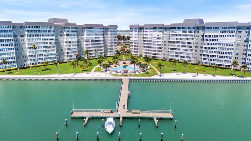 5130 Brittany Dr #505, St Petersburg, FL 33715