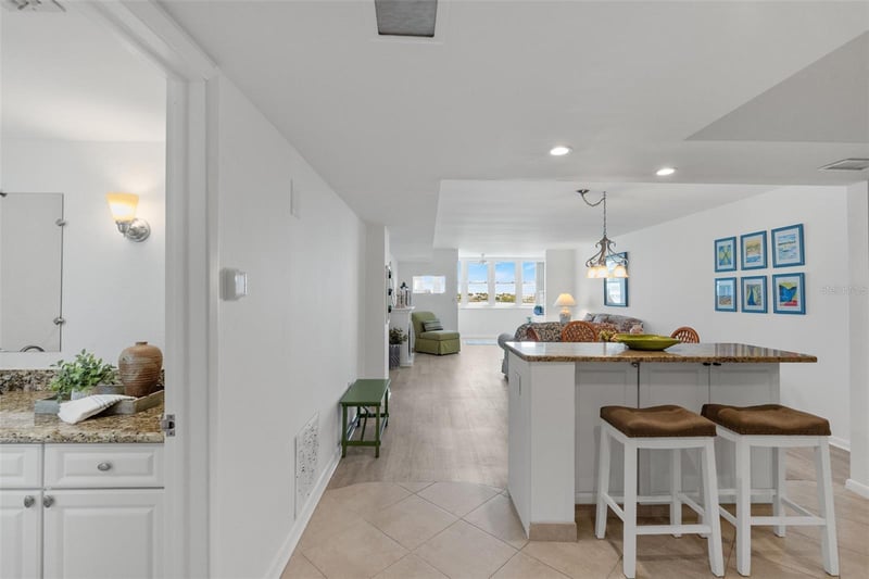5130 Brittany Dr #505, St Petersburg, FL 33715