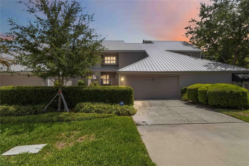 5414 Crescent Dr, Tampa, FL 33611
