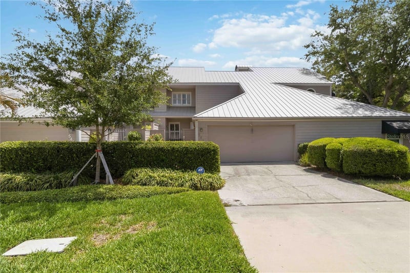 5414 Crescent Dr, Tampa, FL 33611