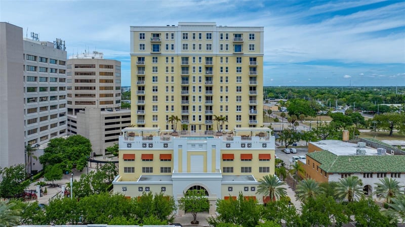628 Cleveland St #1313, Clearwater, FL 33755