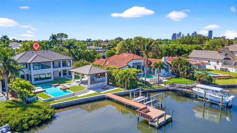 460 Coffee Pot Riviera, St Petersburg, FL 33704