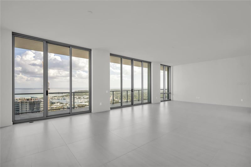400 Central Ave #4002, St Petersburg, FL 33701