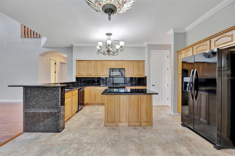 2839 Safe Harbor Dr, Tampa, FL 33618