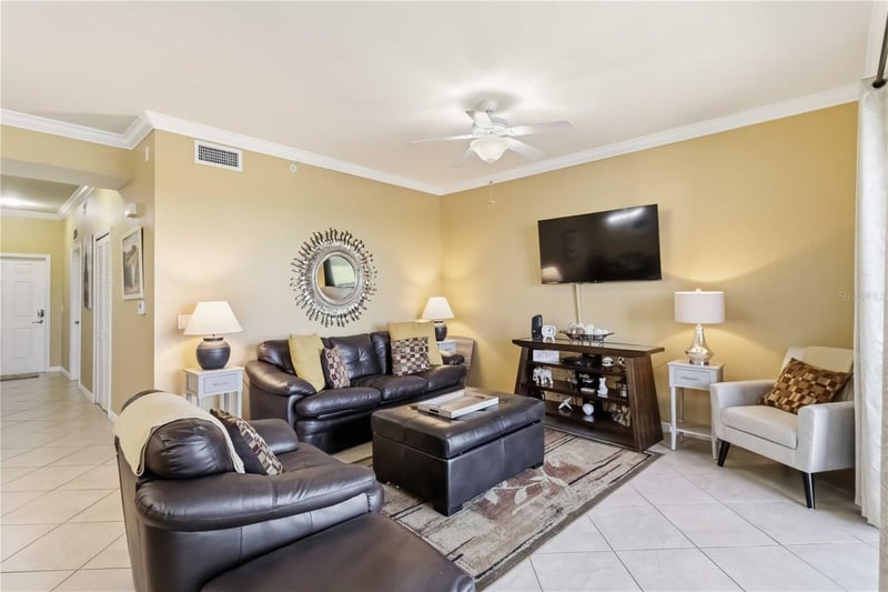 7019 River Hammock Dr #202, Bradenton, FL 34212