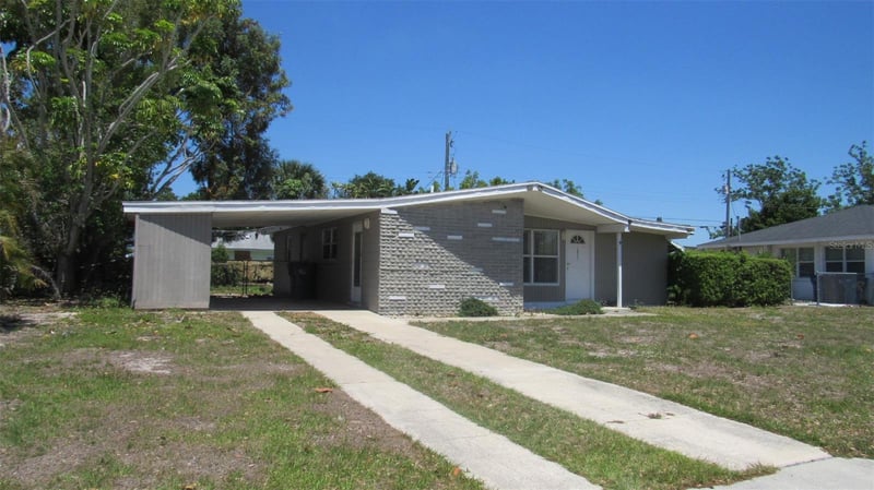 2211 Emory Ave, Bradenton, FL 34207