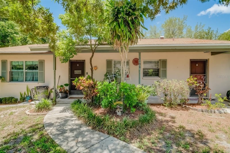 1109 Rohe St #A & B, Tarpon Springs, FL 34689