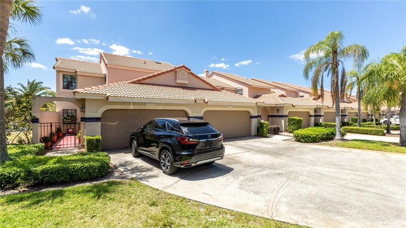 10438 Saint Tropez Pl, Tampa, FL 33615