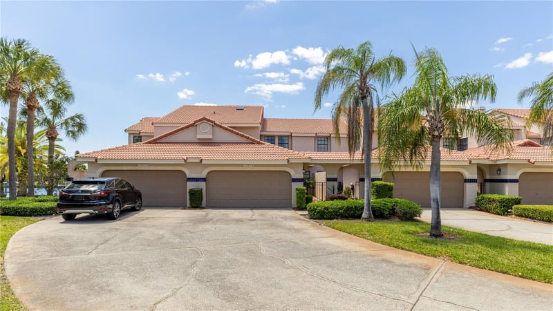 10438 Saint Tropez Pl, Tampa, FL 33615