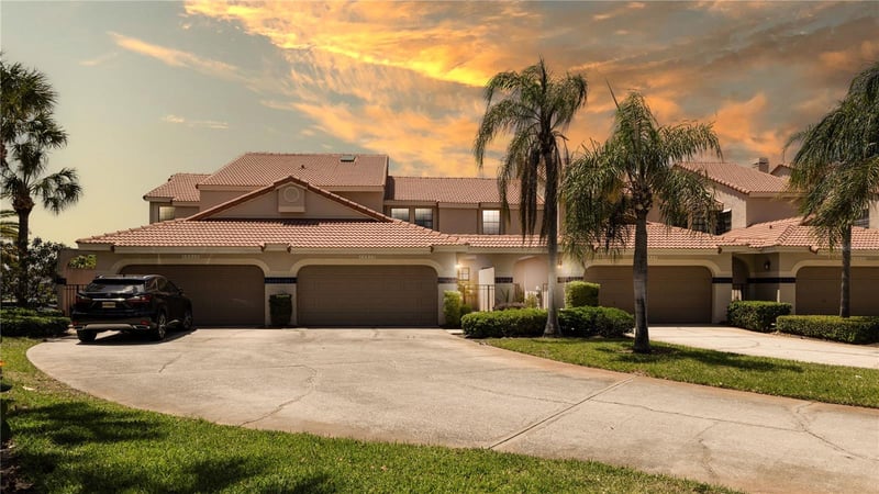 10438 Saint Tropez Pl, Tampa, FL 33615