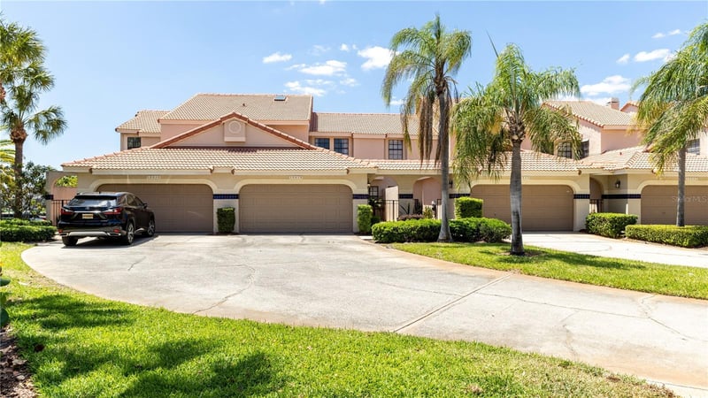 10438 Saint Tropez Pl, Tampa, FL 33615