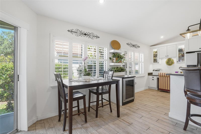 554 Andorra Cir, St Petersburg, FL 33703