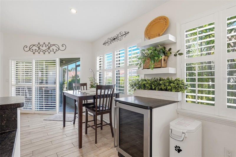 554 Andorra Cir, St Petersburg, FL 33703