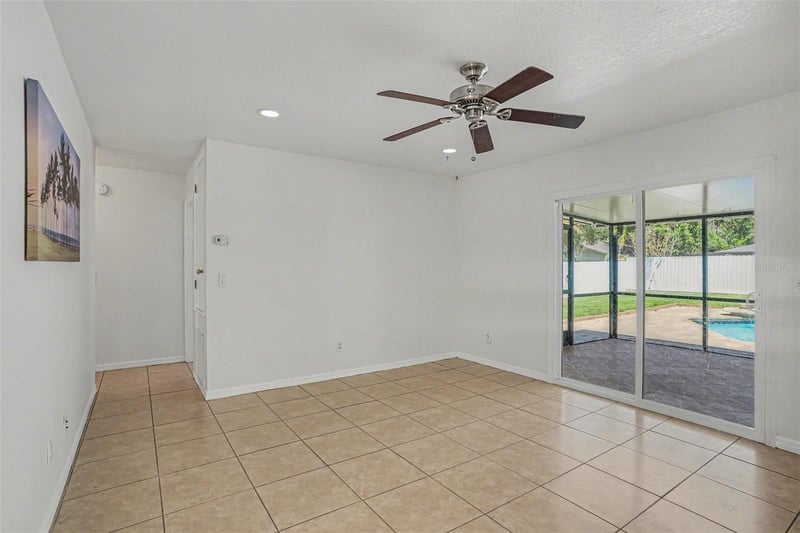 3718 Greenford St, Valrico, FL 33596