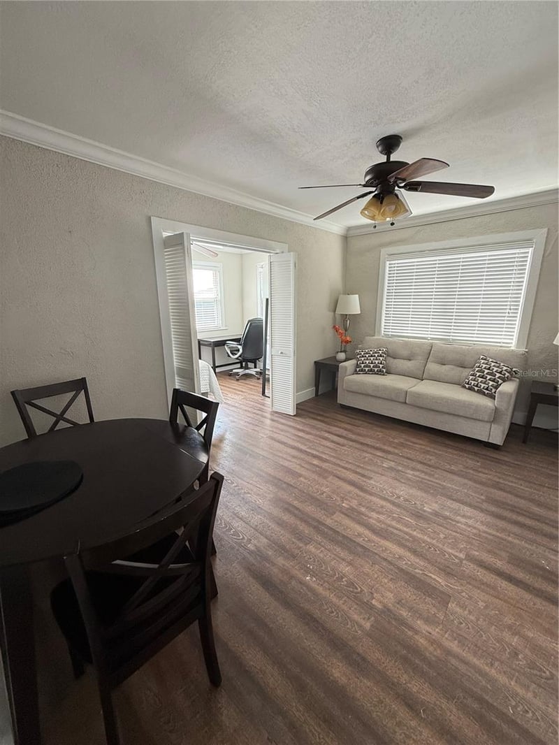 515 Columbia Dr, Tampa, FL 33606