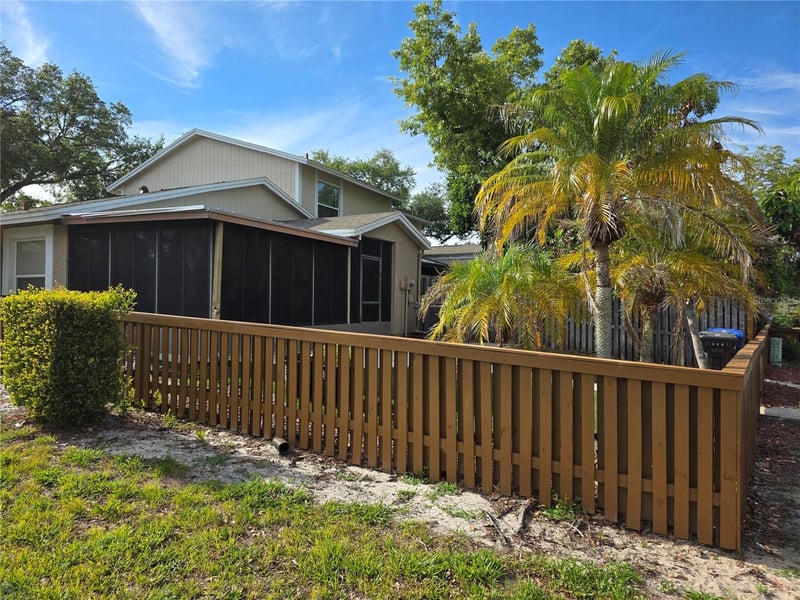 14602 Pine Glen Cir, Lutz, FL 33559