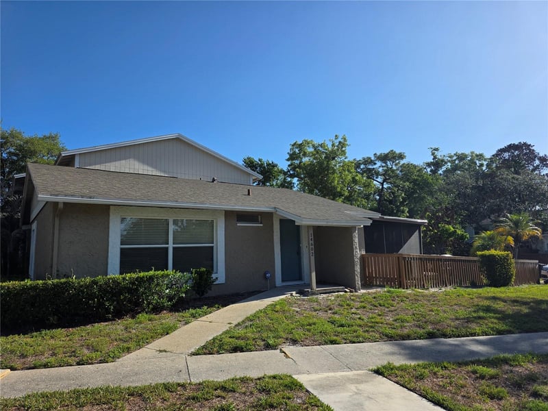 14602 Pine Glen Cir, Lutz, FL 33559