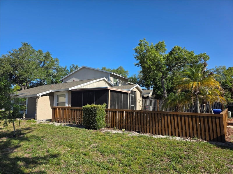 14602 Pine Glen Cir, Lutz, FL 33559