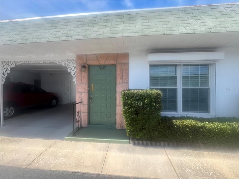 7847 39th Ter, St Petersburg, FL 33709