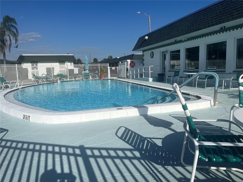 7847 39th Ter, St Petersburg, FL 33709