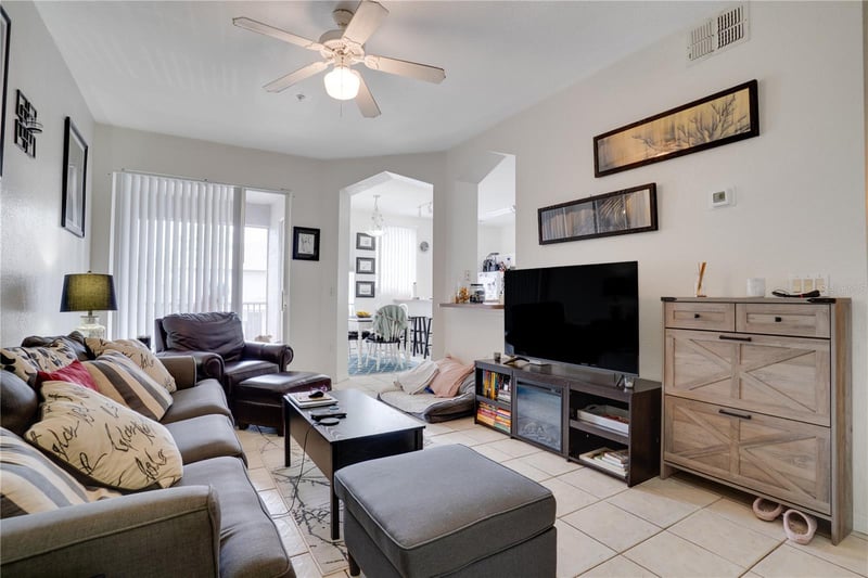 5011 Sunridge Palms Dr #204, Tampa, FL 33617