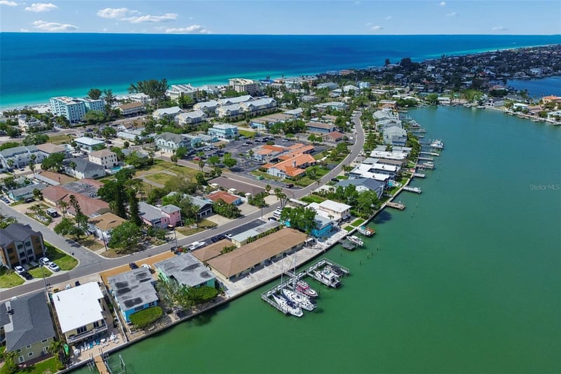 2307 Bay Blvd, Indian Rocks Beach, FL 33785
